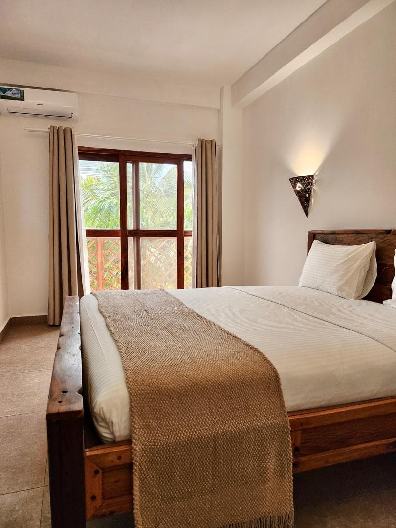 Rooms 8